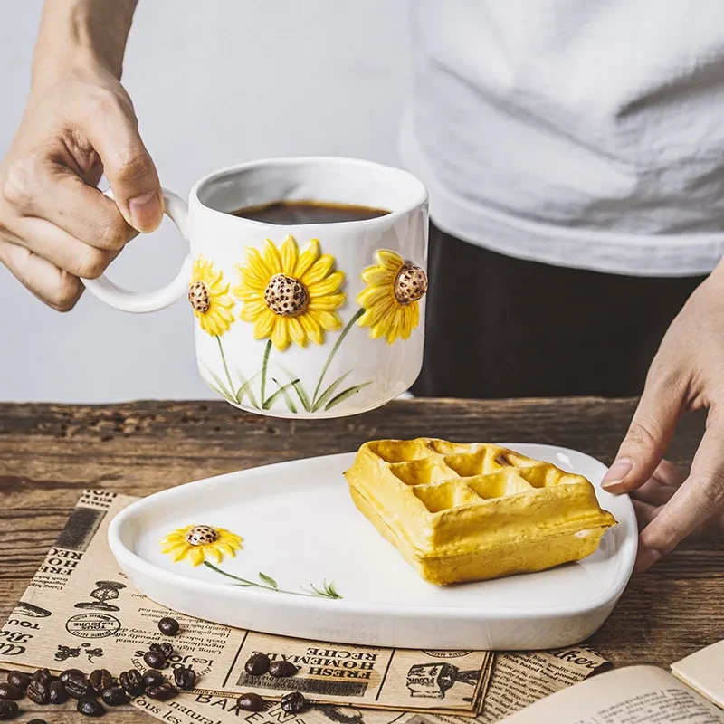 Taza y platillo de cerámica esmaltada pintados a mano para el hogar