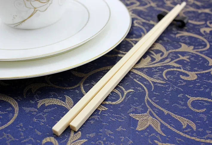 Palillos blancos marfil