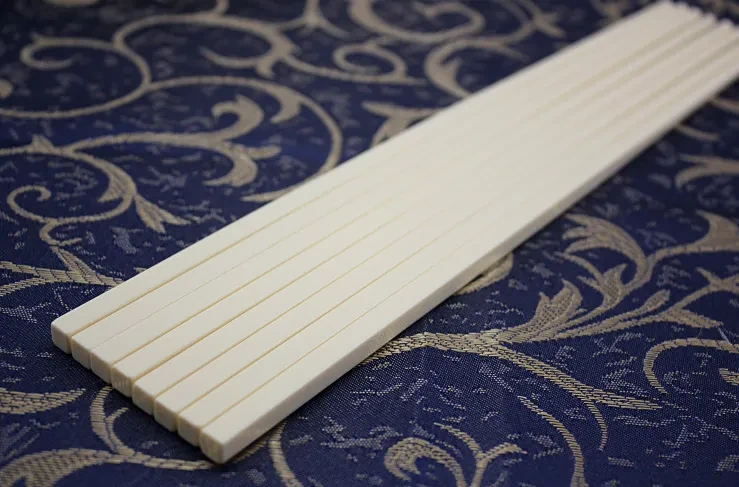 Palillos blancos marfil