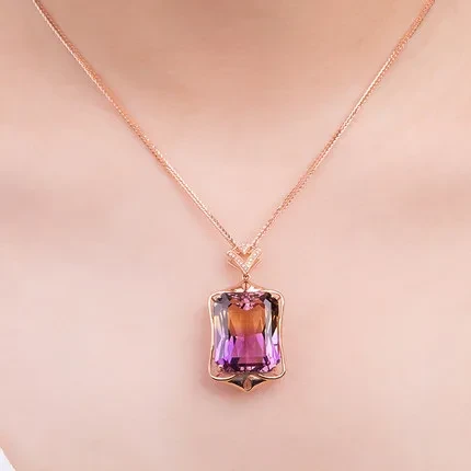 Colgante único de cristal de amatista que combina con todo
