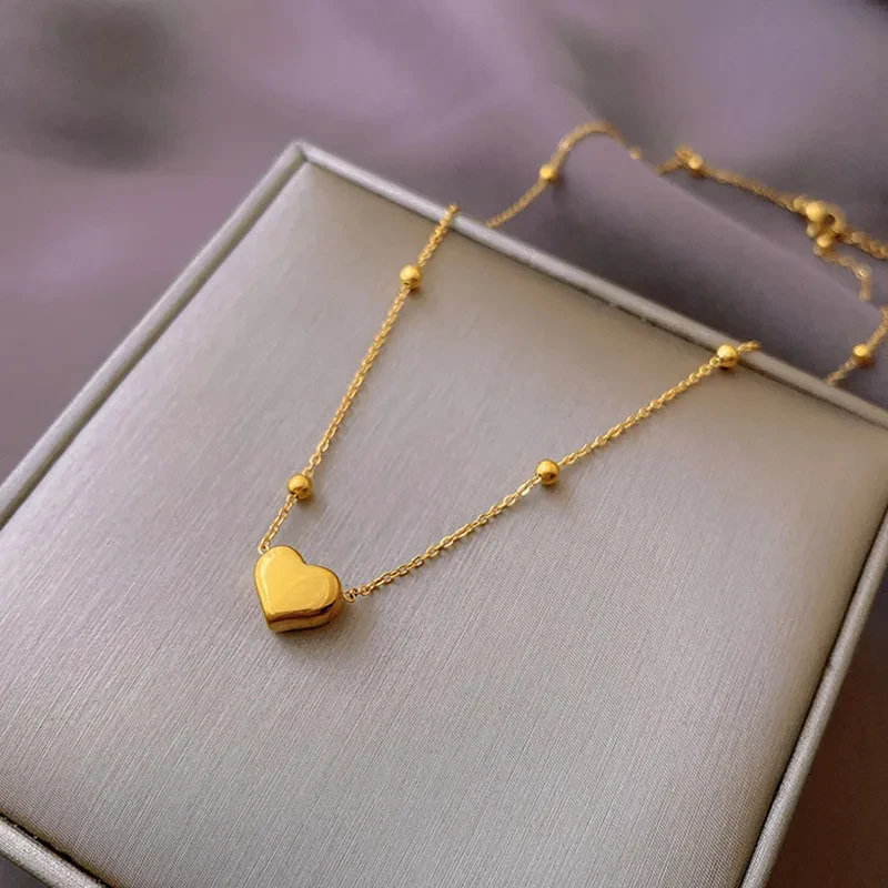 Collar con colgante de amor, cadena de clavícula femenina