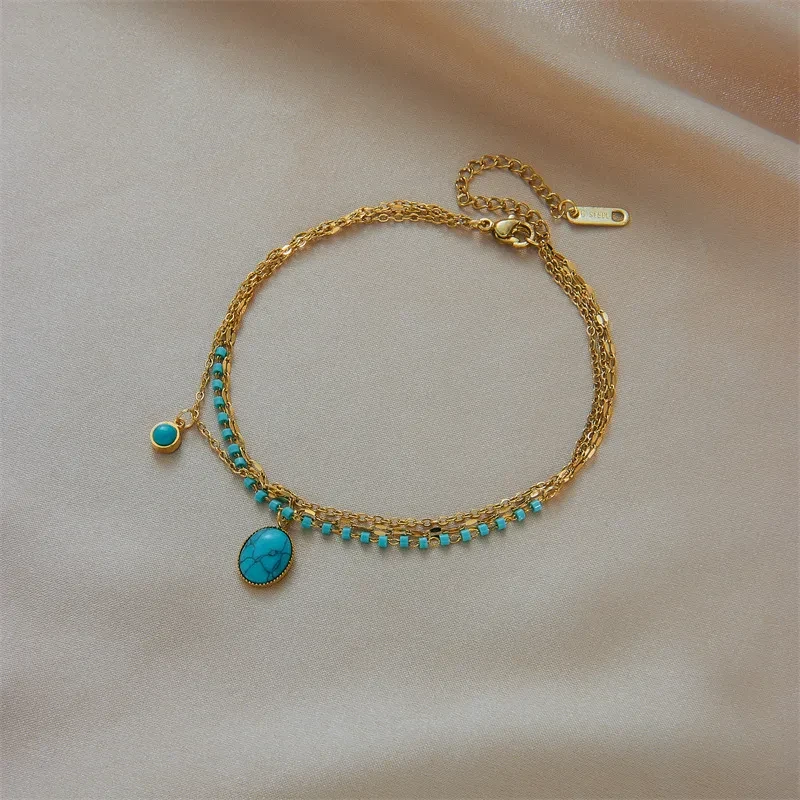 Colgante bohemio de piedra de pino azul ovalada