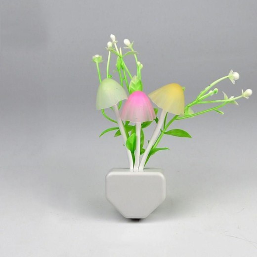 Luz nocturna LED con forma de hongo de ensueño y control de luz