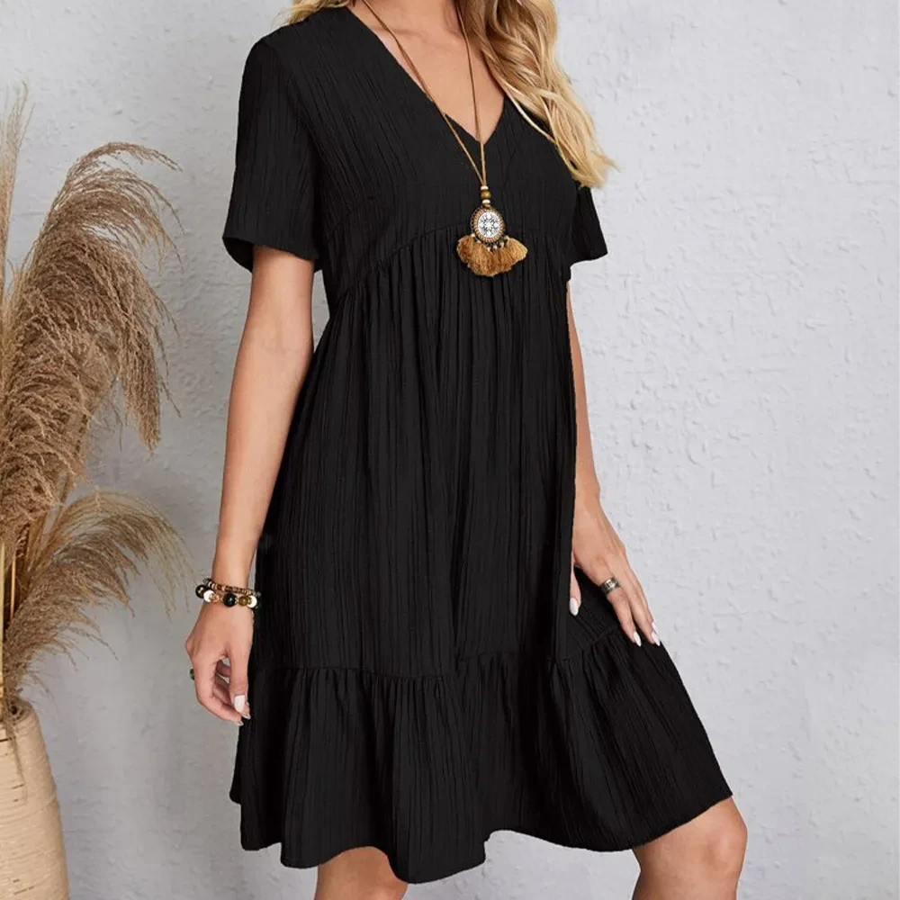 Vestido de verano de manga corta con cuello en V y volantes holgados e informales para playa