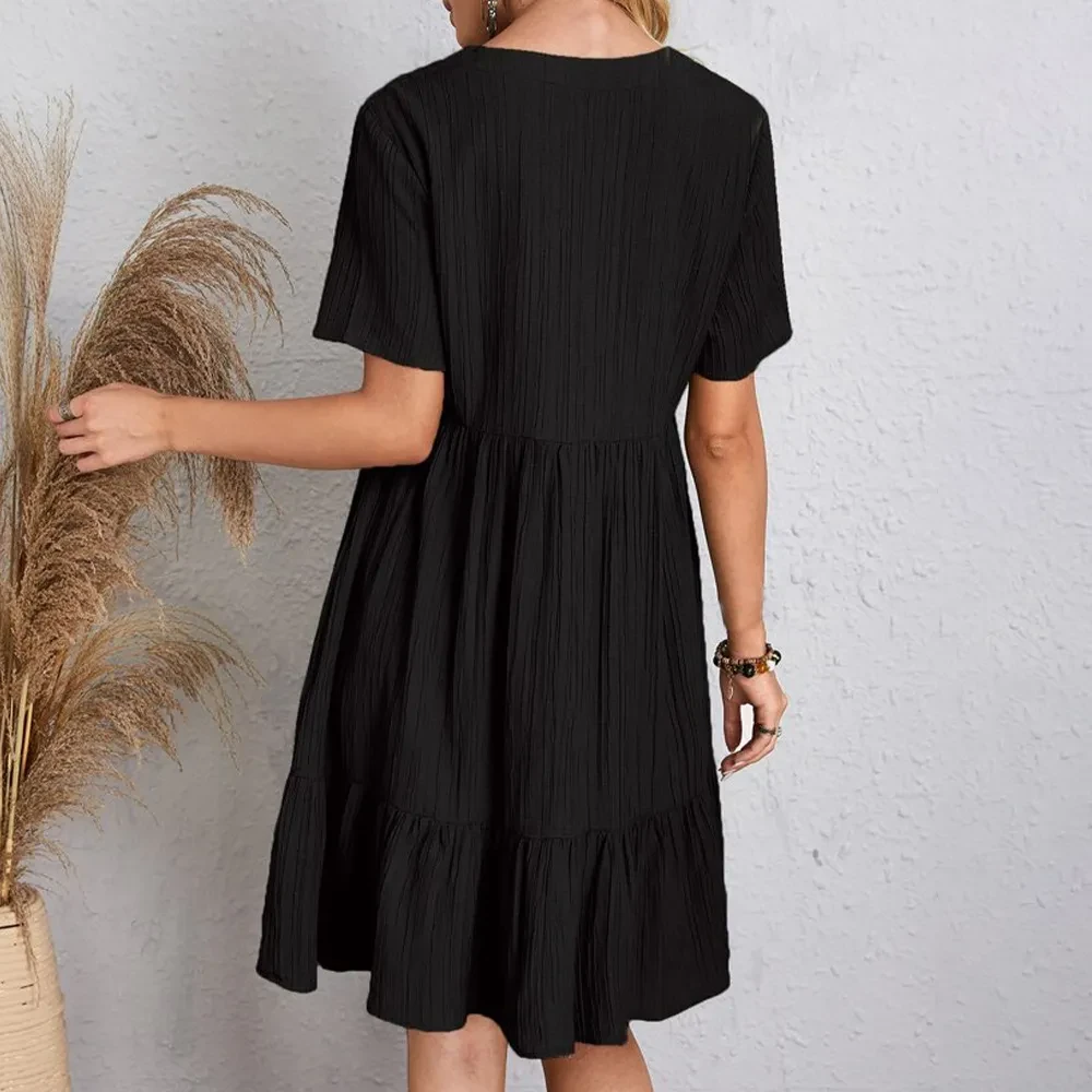 Vestido de verano de manga corta con cuello en V y volantes holgados e informales para playa