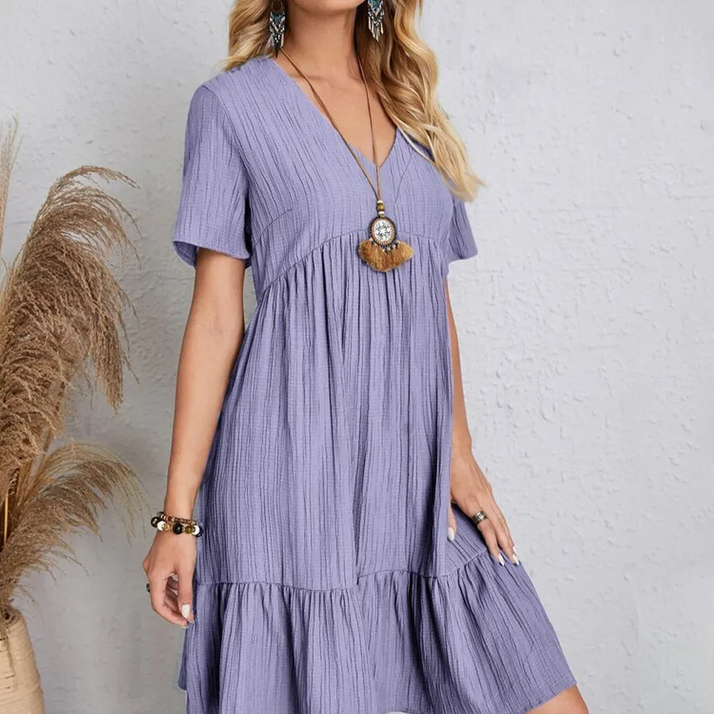 Vestido de verano de manga corta con cuello en V y volantes holgados e informales para playa
