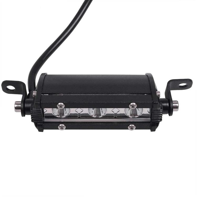 La luz LED de techo del coche