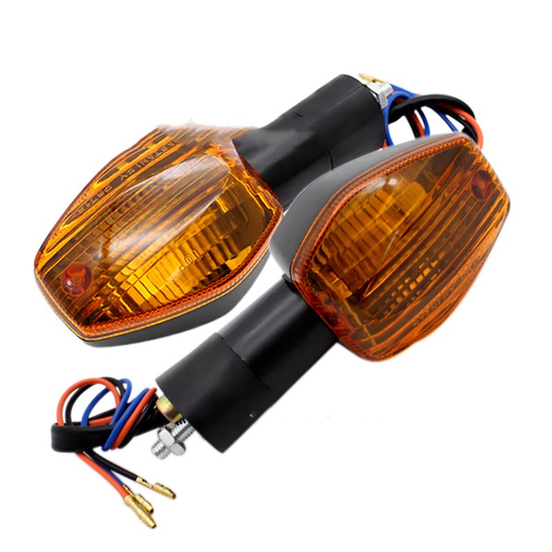 Luces indicadoras de señal de giro delanteras y traseras