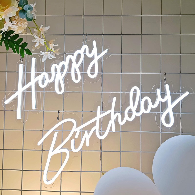 Decoración navideña de neón de feliz cumpleaños