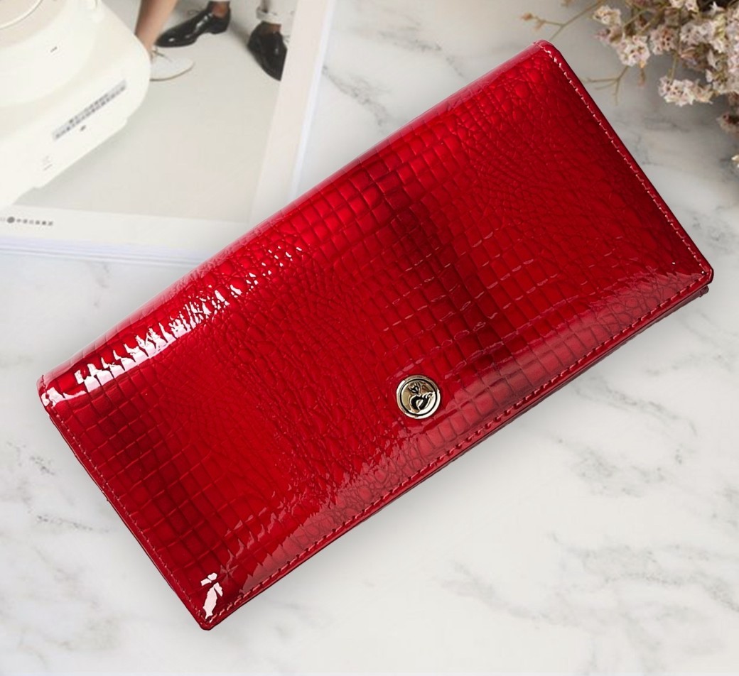 Cartera de mujer de piel de charol con estampado de cocodrilo y cierre rojo de alta calidad