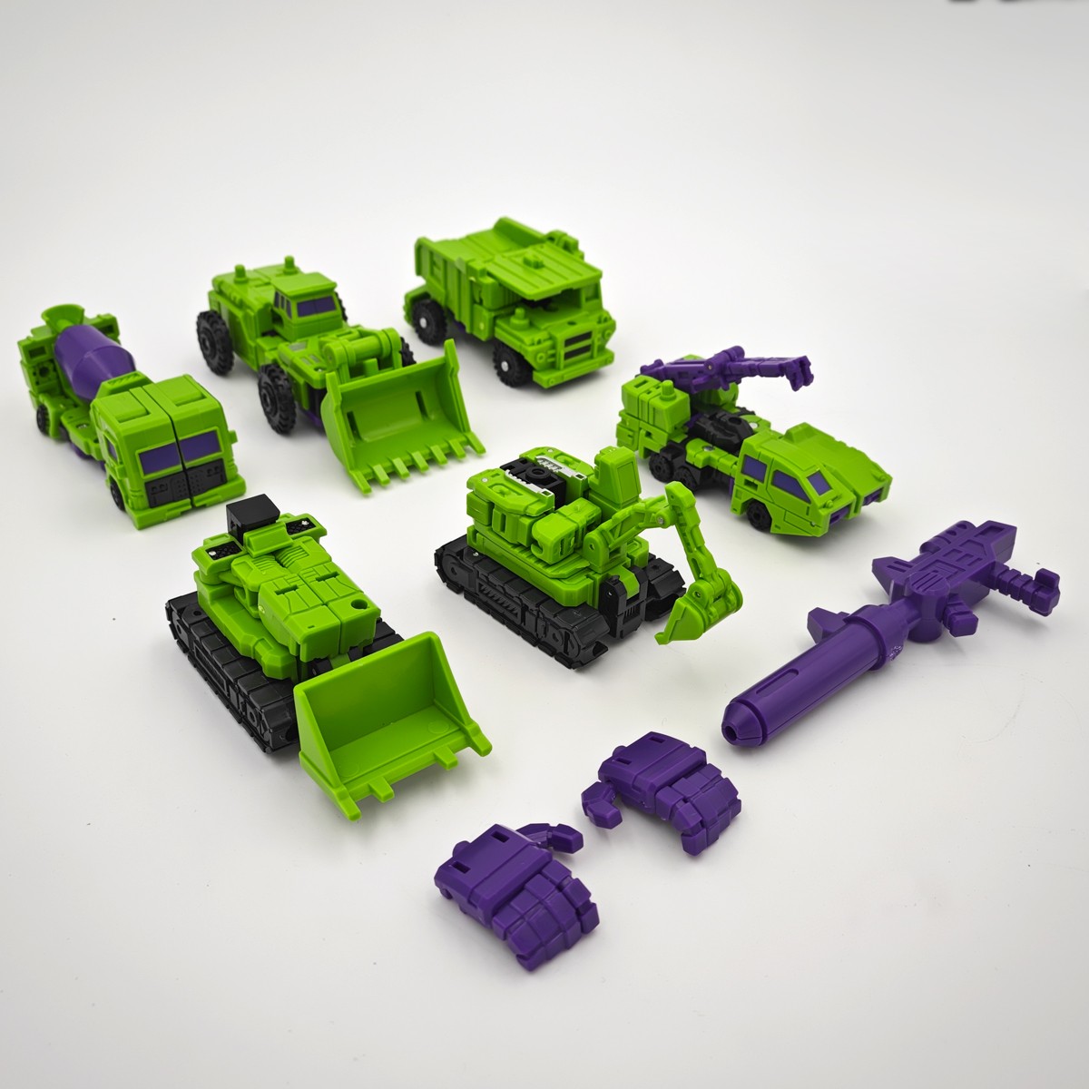 Figura de acción transformable 6 en 1 modelo MINI Devastator 21CM