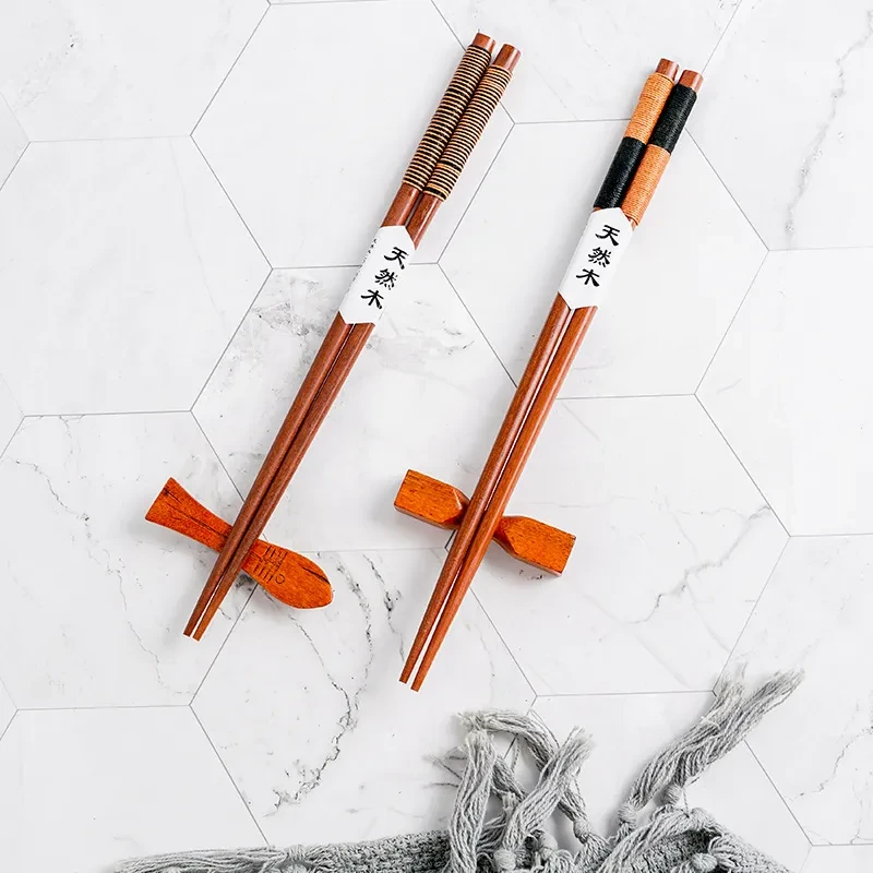 Cocina creativa de sushi, palillos puntiagudos, cuchillos de hierro y madera para el hogar, variedad de líneas retorcidas, palillos largos japoneses de madera.