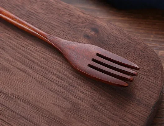 Juego de palillos y cucharas