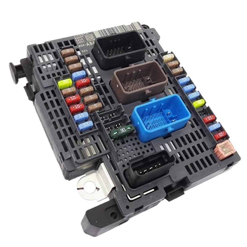 Caja de fusibles del compartimento del motor