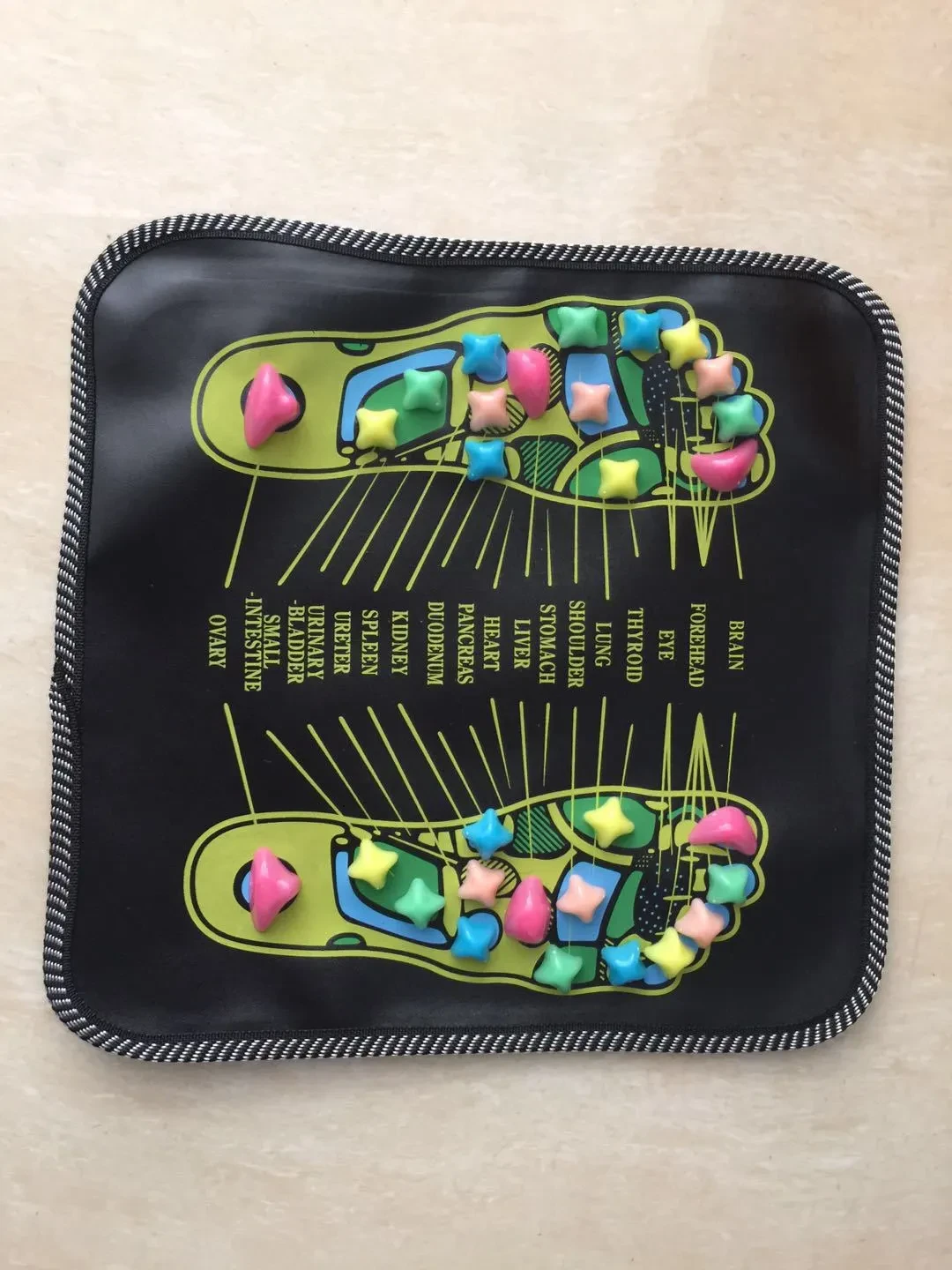 Masajeador de pies con almohadilla para pies Cobblestone Road