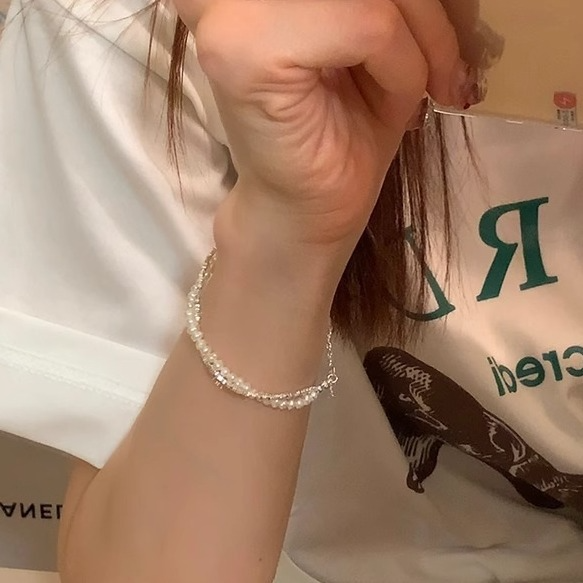 Pulsera de plata de ley S925 con perlas barrocas naturales y pequeñas piezas de plata de doble capa