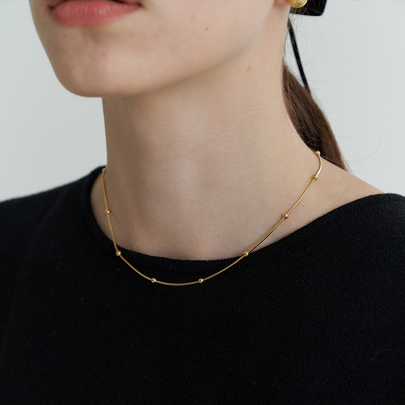 Collar de plata de ley 925 para mujer, cadena de bolas, cadena de huesos de serpiente, adorno Qingdao