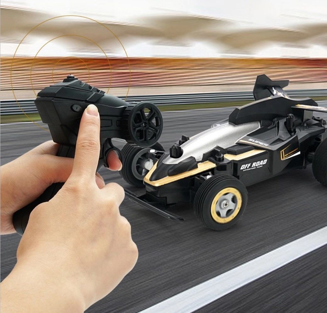 Coche de carreras RC con batería recargable