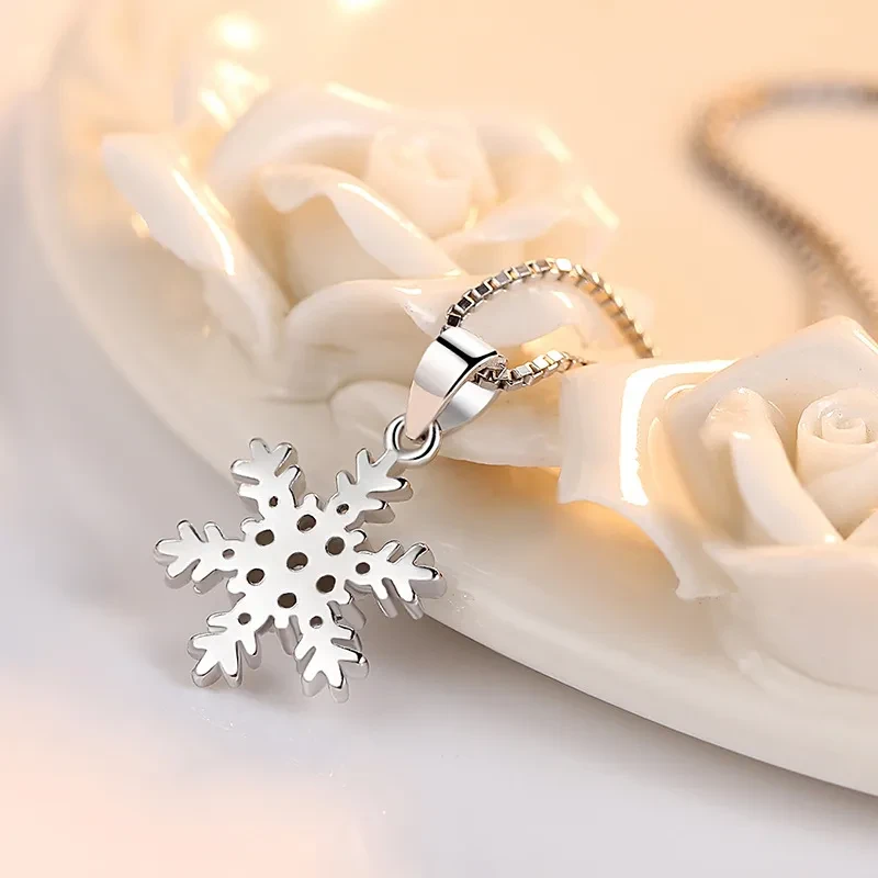 Colgante de copo de nieve personalizado