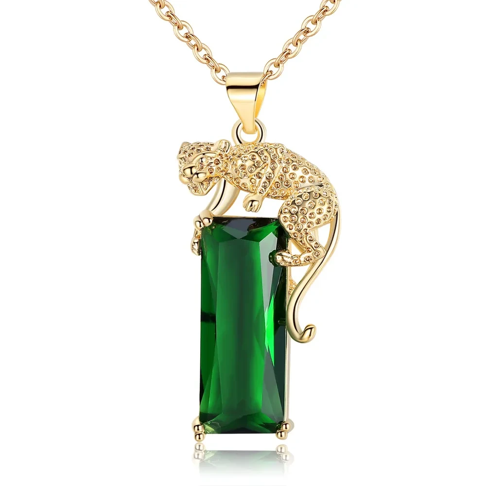 Colgante de leopardo dorado