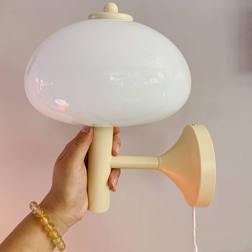 Lámpara de pared con forma de hongo pequeña, decoración retro, para sala de estar, dormitorio y mesita de noche.