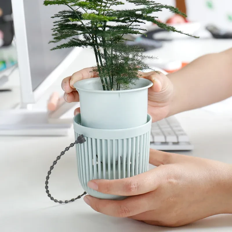 Plastic Plant Pots