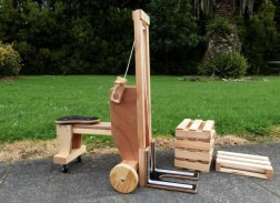 Forklift with Two Pallets | NZ Handmade