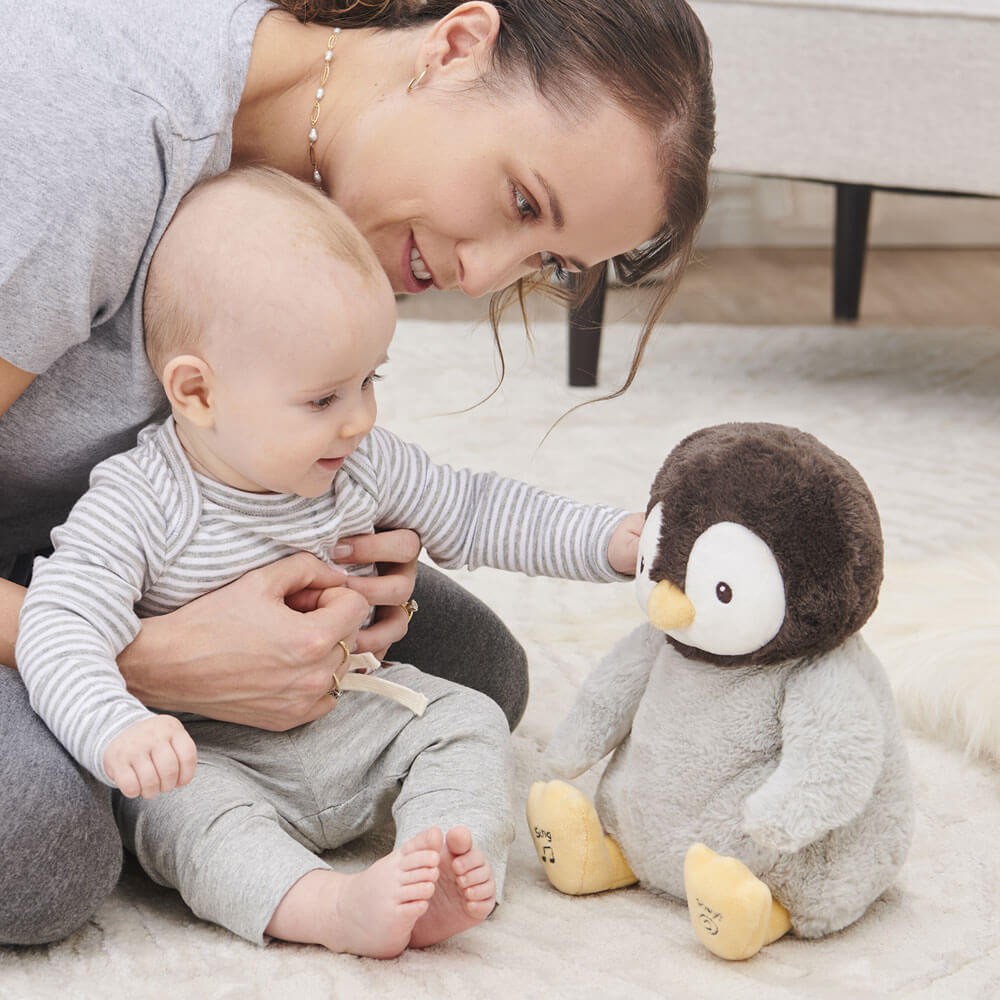 Animated: Kissy Penguin