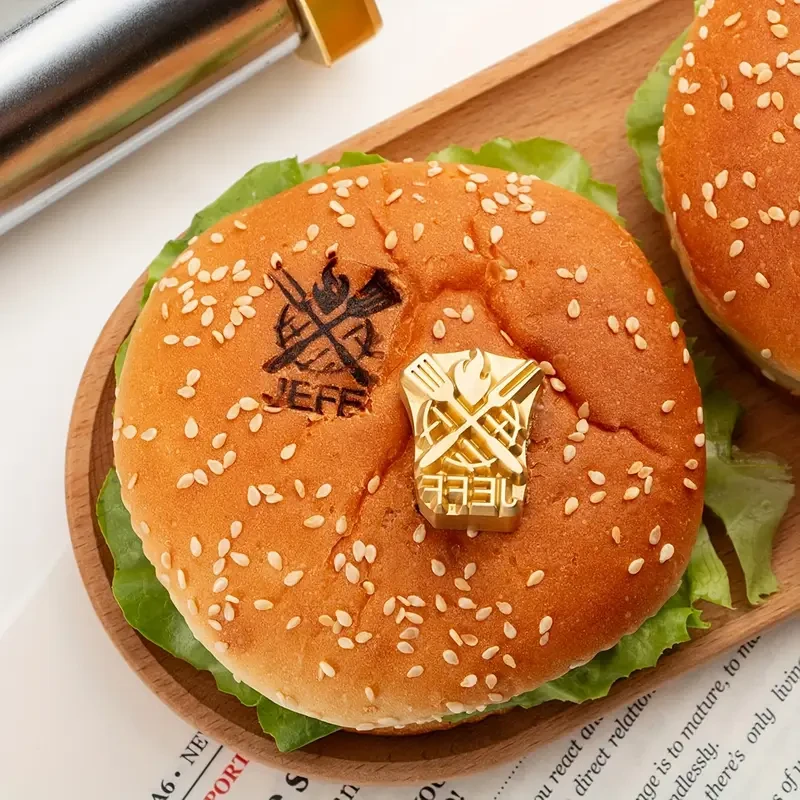 CRAWELL Personalized Branding Iron – High-End Brass Stamp for Burgers, BBQ & More