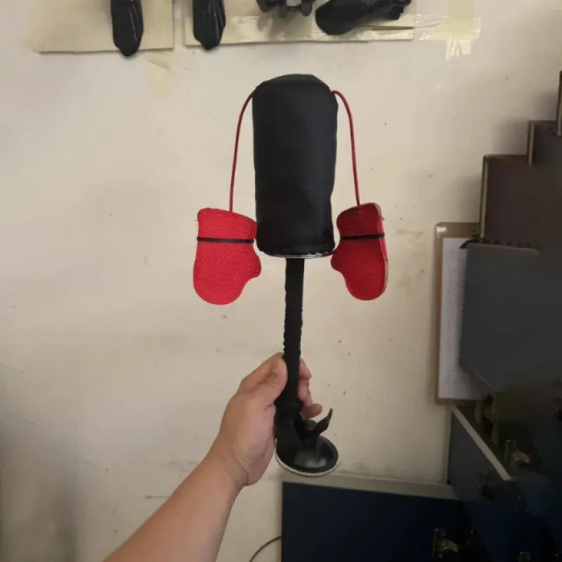 Interactive Cat Toy for Hittingš„