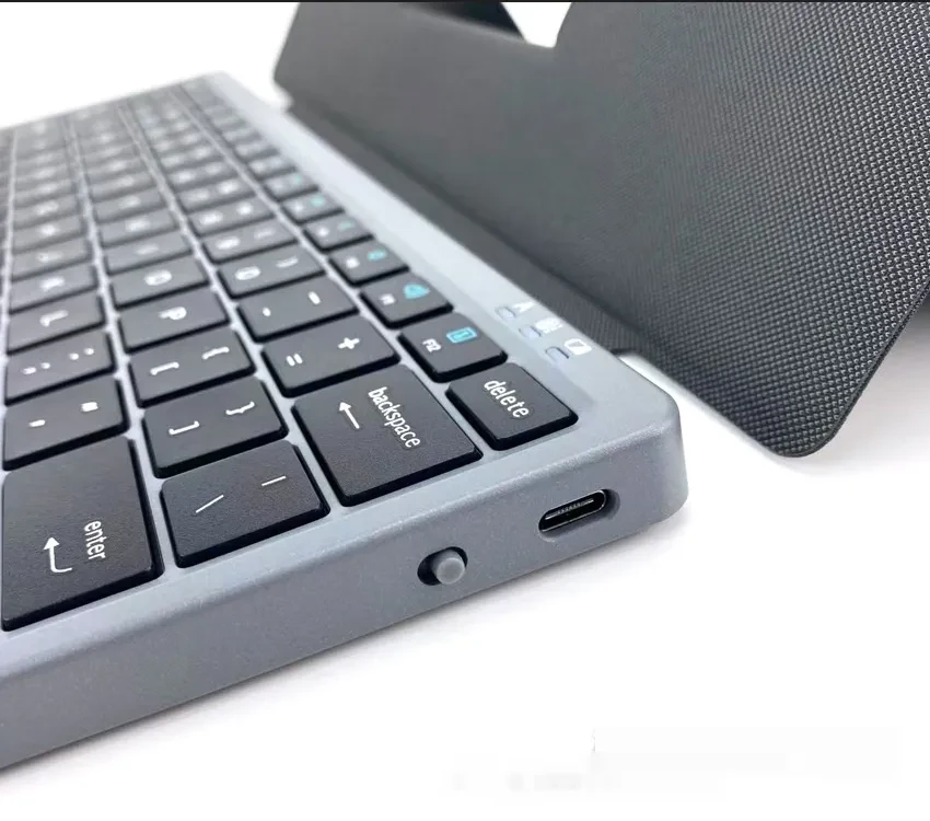 Three-in-one Wireless Bluetooth Touch Pad Wireless Keyboard Leather Sheath Stand Ipad Mobile Phone Universal