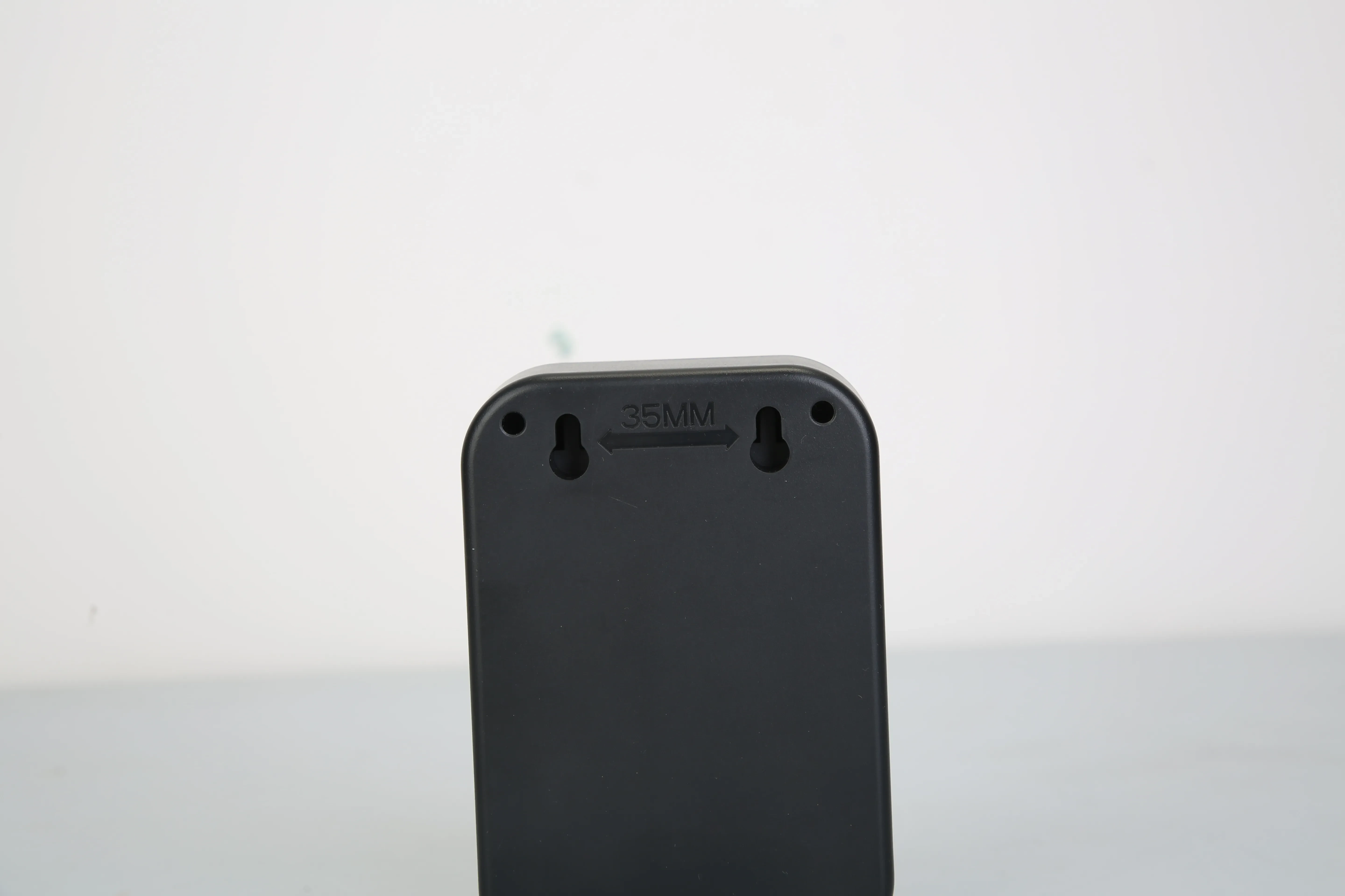 Black-Green Color Options -- 1Pc Ultrasonic Anti-Barking Device Rechargeable Auto Dog Bark Control Deterrent Box Training Device IPX4 Waterproof With 3 Frequency Max 32.8Feet Sensing Distance For Most