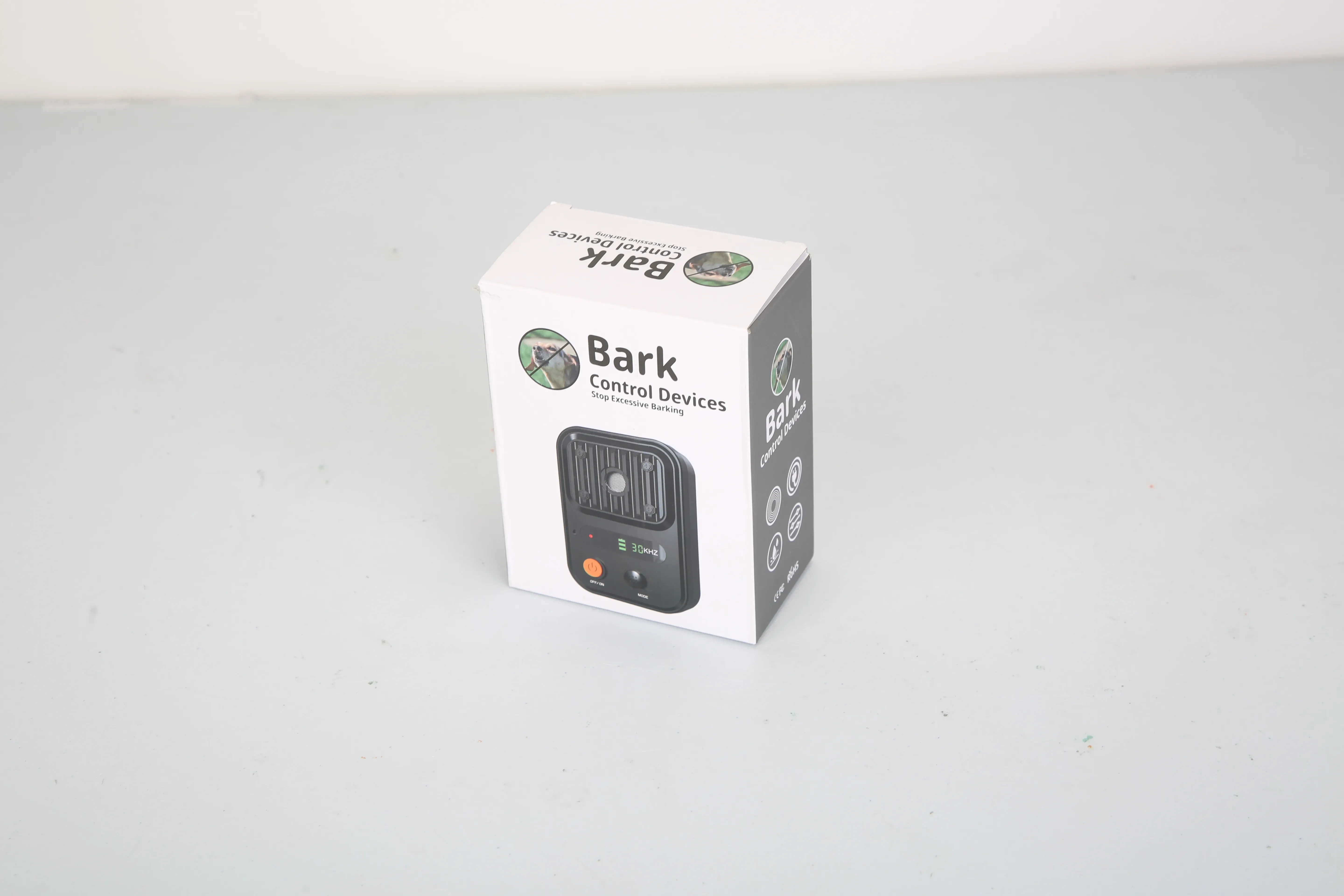 Black-Green Color Options -- 1Pc Ultrasonic Anti-Barking Device Rechargeable Auto Dog Bark Control Deterrent Box Training Device IPX4 Waterproof With 3 Frequency Max 32.8Feet Sensing Distance For Most