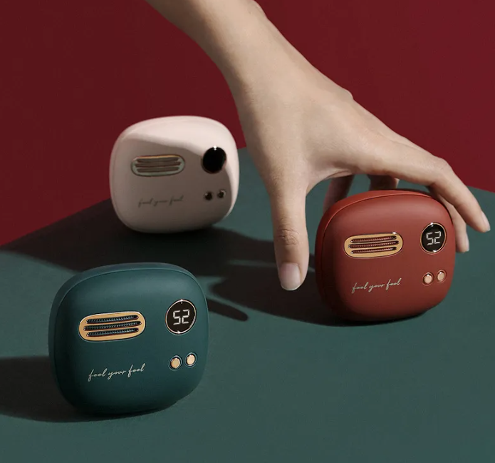2-in-1 Retro Heater & Power Bank – Portable Hand Warmer