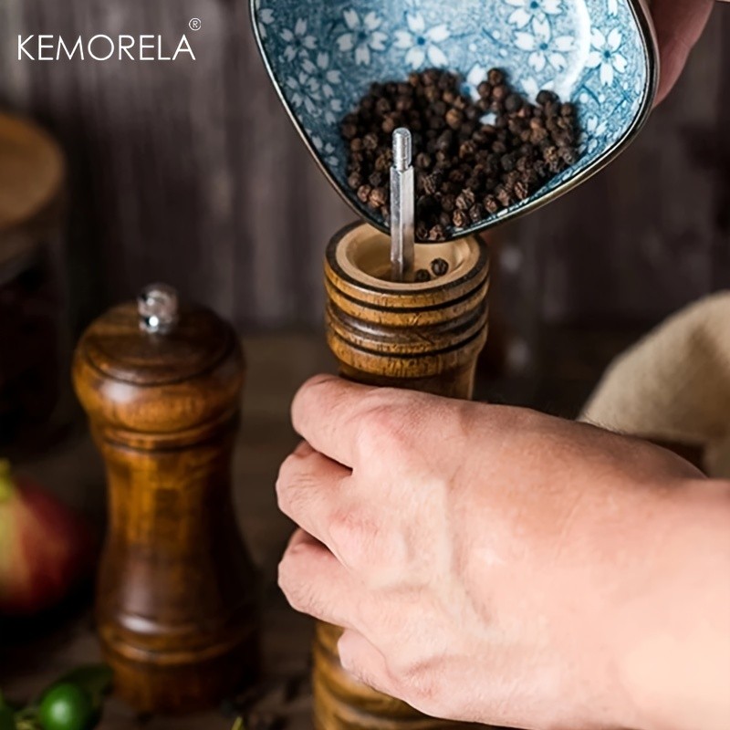 KEMORELA Wooden Pepper Grinder – Handheld Manual Spice Mill with Classic Natural Design