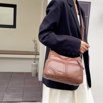 Perfect Lily Women’s Retro Synthetic Crossbody Bag – Large-Capacity Vintage Shoulder Handbag with Adjustable Strap