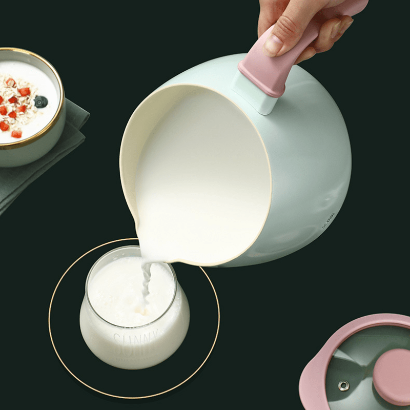 iWhale Ceramic Non-Stick 1.7QT Saucepan Skillet with Pink Handle & Glass Lid – Soft Green, PFAS-Free & Effortlessly Easy to Clean