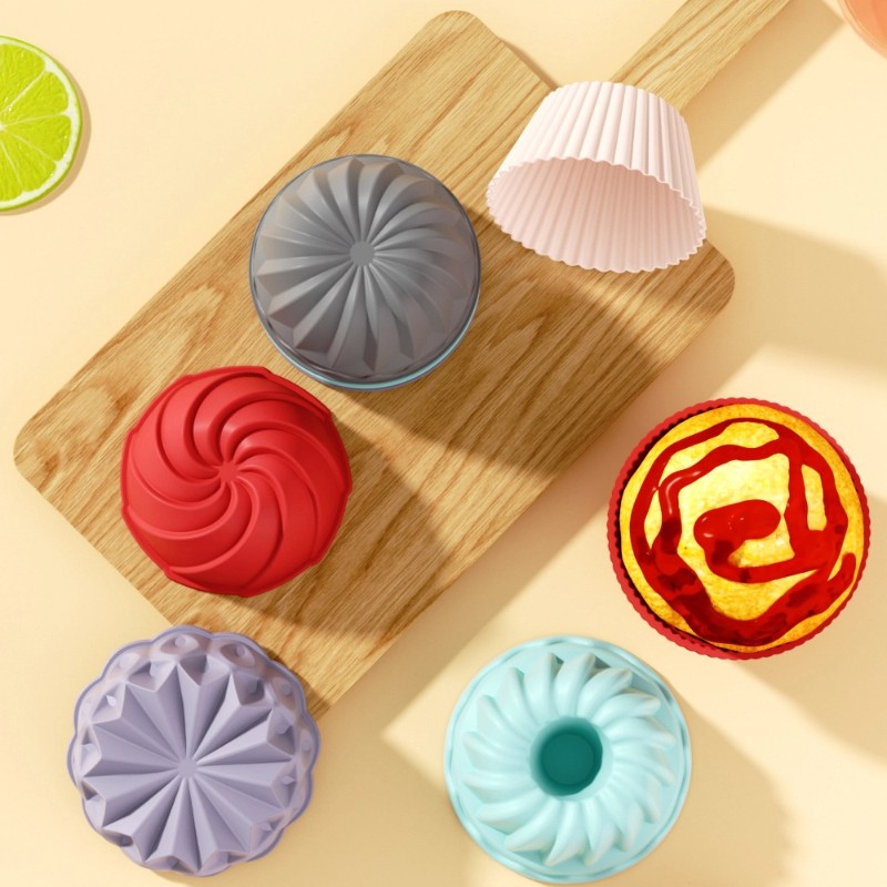iWhale 5pcs Mini Silicone Muffin & Cupcake Molds – Non-Stick, Easy-Release Baking Cups for Perfect Holiday Desserts