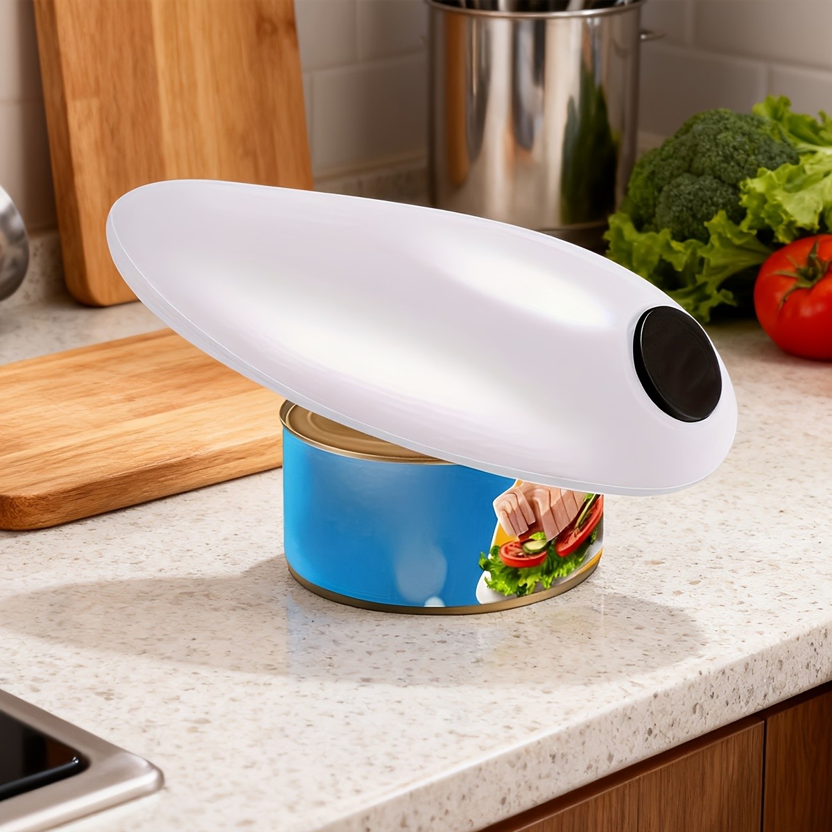 FEIYBA Compact Cordless Electric Can Opener – Smooth-Edge, Safe Auto Shut-Off Design for Easy Kitchen & Camping Use