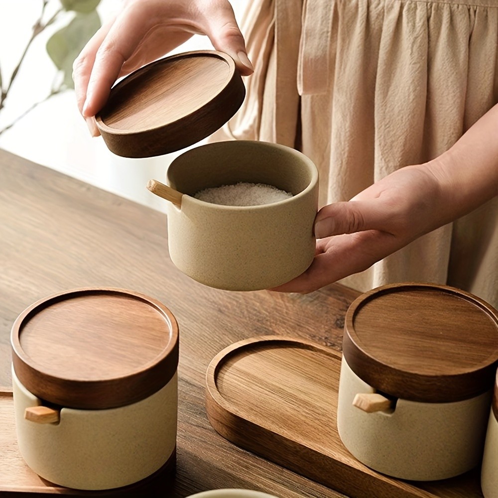 CEEFU Ceramic Spice Jar with Acacia Wood Tray – Elegant Porcelain Storage Pot with Lid & Spoon for Salt, Sugar, Coffee & Herbs
