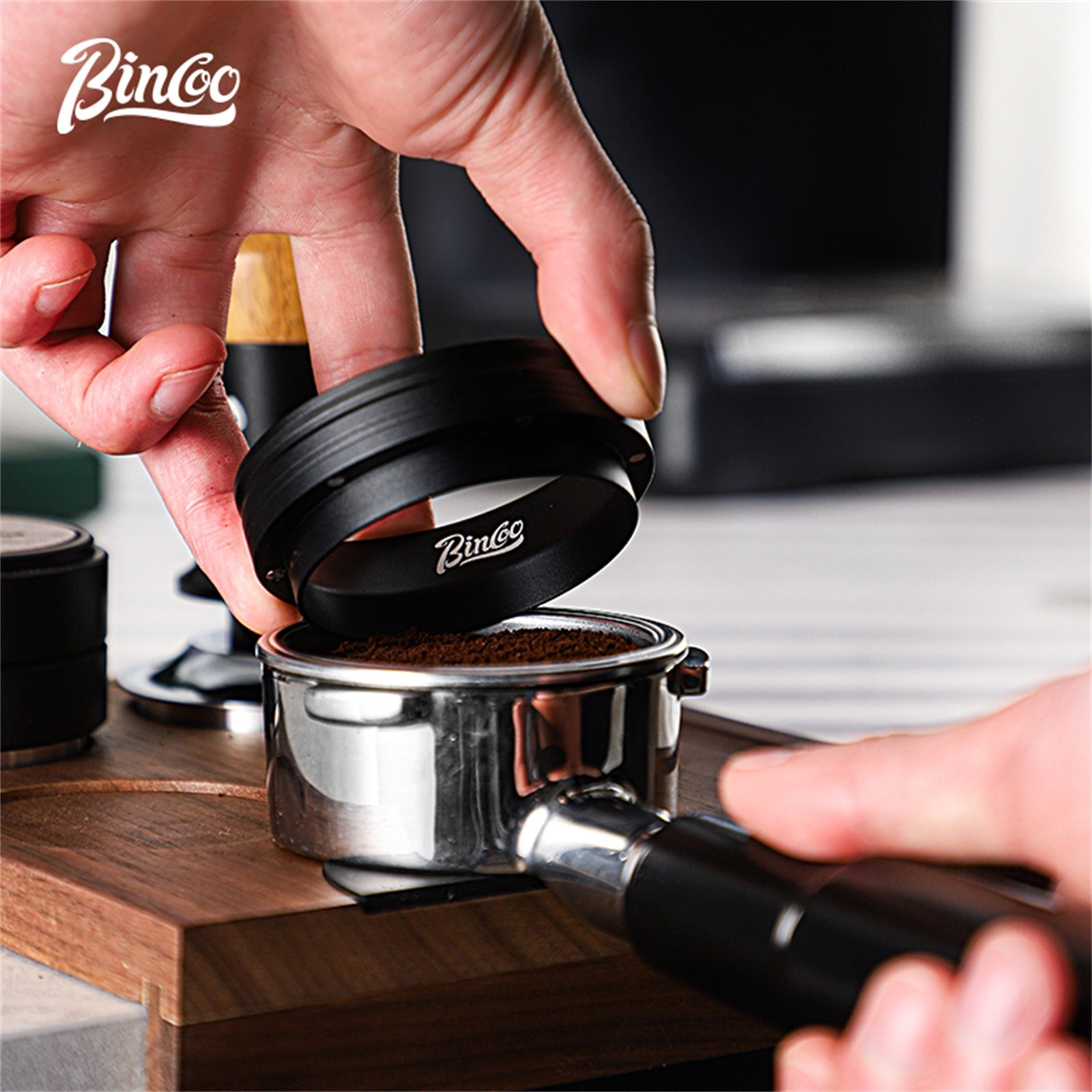 Bincoo Magnetic Espresso Dosing Funnel – Anti-Static 51mm Portafilter Ring
