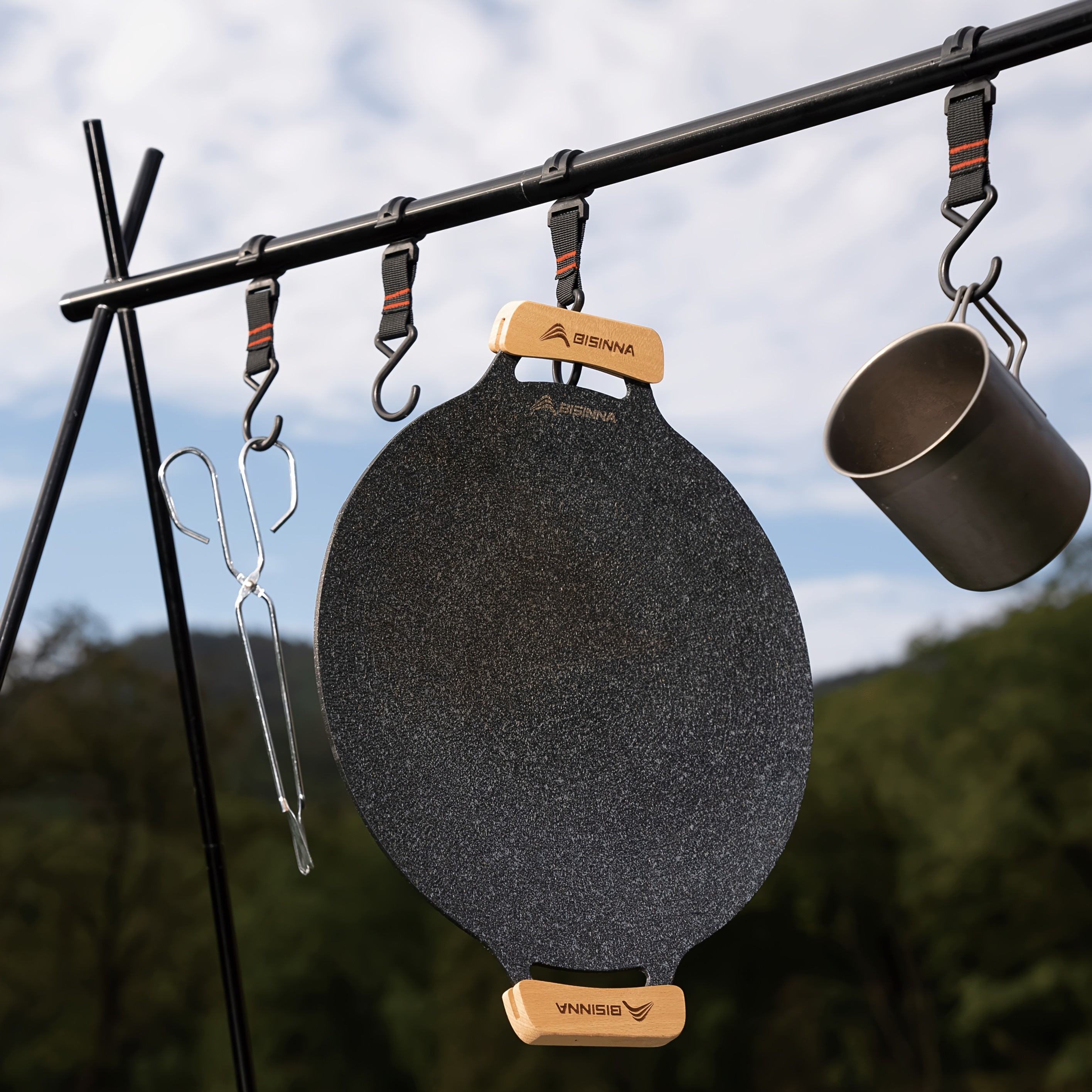 BISINNA Non-Stick Camping Frying Pan – Aluminum Alloy Outdoor Pan with Wooden Handles