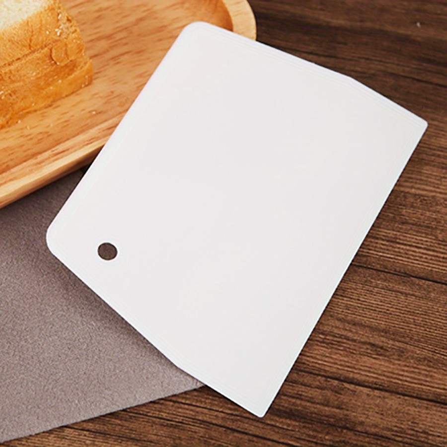 WIEZ Plastic Dough Scraper & Pastry Chopper – Essential Cutter for Smooth, Easy Dough Handling