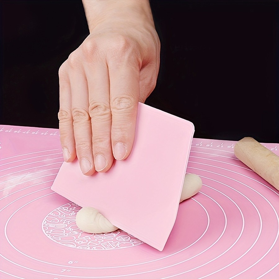 WIEZ Plastic Dough Scraper & Pastry Chopper – Essential Cutter for Smooth, Easy Dough Handling