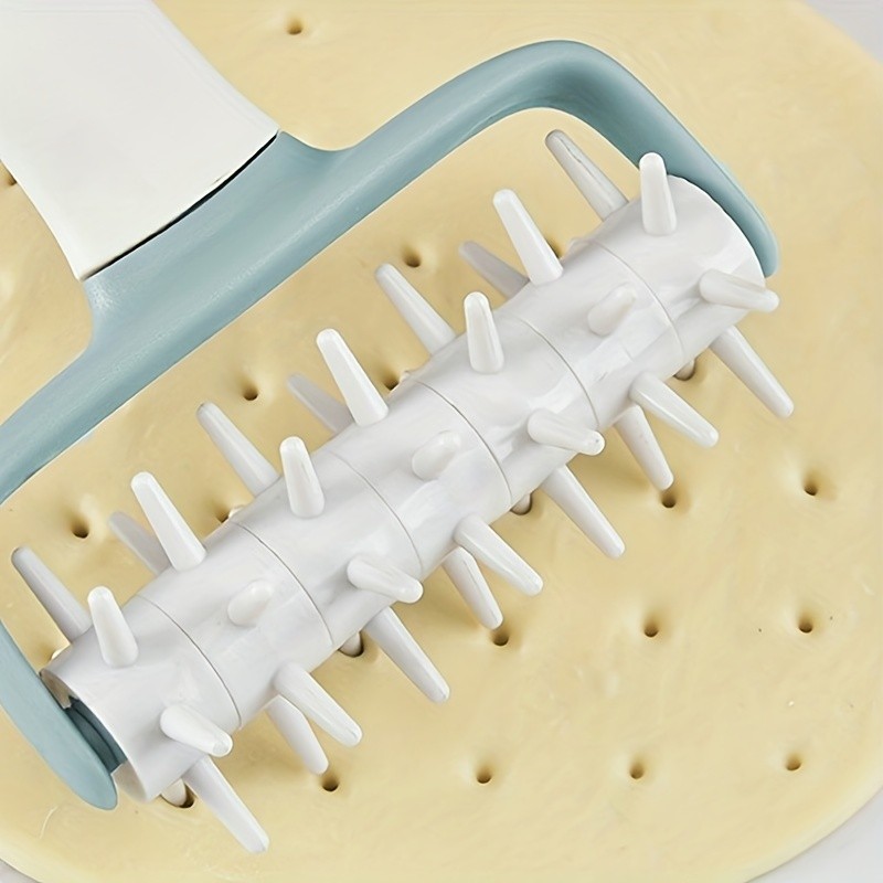 WIEZ Dough Docker & Baking Roller – Durable Plastic Tool for Perfect Pizza, Pie, and Cookie Dough Prep