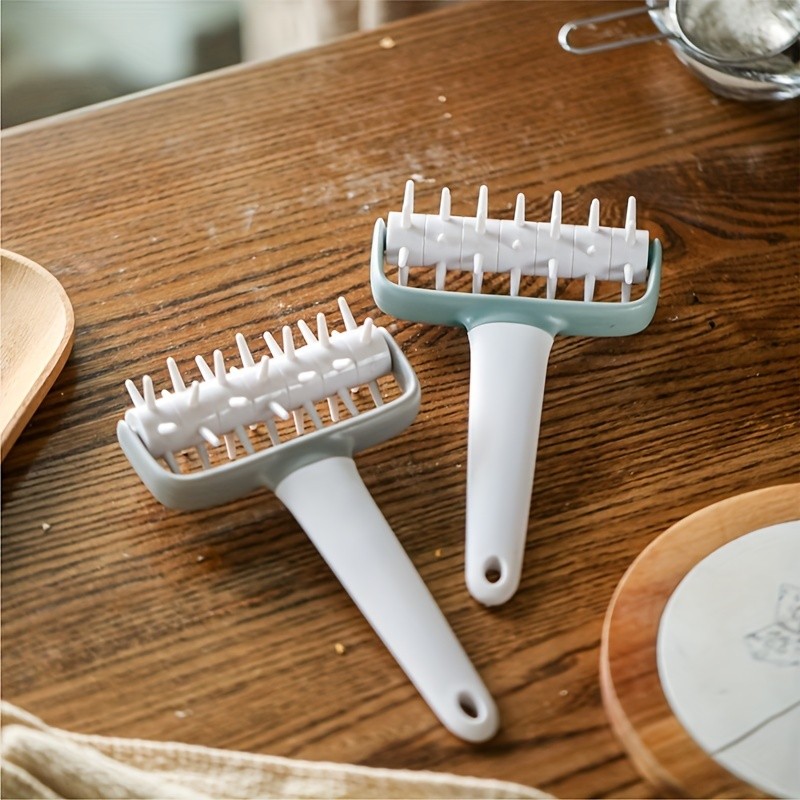 WIEZ Dough Docker & Baking Roller – Durable Plastic Tool for Perfect Pizza, Pie, and Cookie Dough Prep