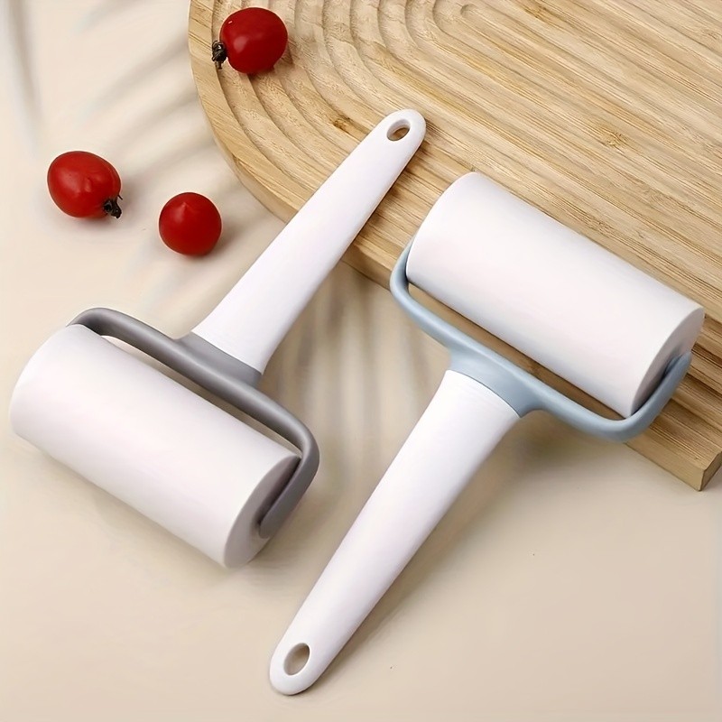 WIEZ Plastic T-Shaped Rolling Pin – Easy-Grip Dough Roller for Pizza, Pies, Biscuits & Dumplings