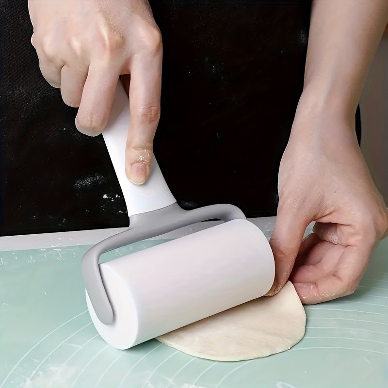 WIEZ Plastic T-Shaped Rolling Pin – Easy-Grip Dough Roller for Pizza, Pies, Biscuits & Dumplings