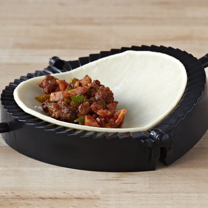 WIEZ Plastic Dumpling & Tortilla Press – Durable Round Mold for Easy Dough Shaping & Holiday Baking