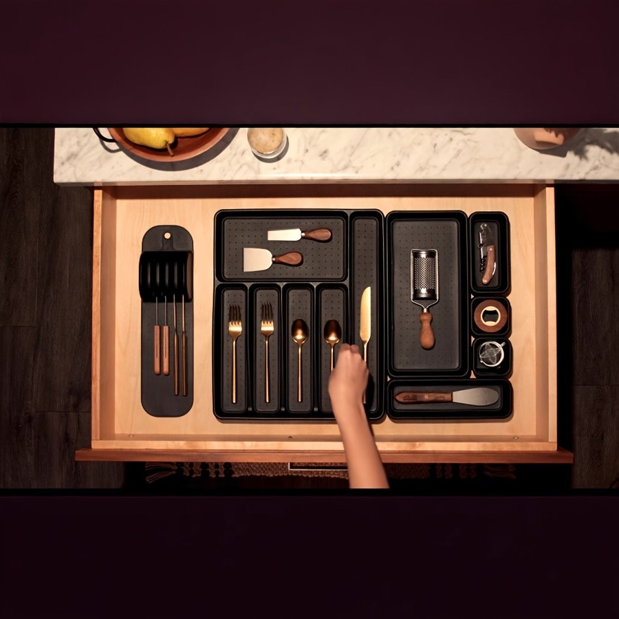 WIEZ 5-Slot Plastic & Silicone Knife Storage Rack – Soft-Edge Non-Slip Drawer Organizer for Space-Saving Kitchen Safety